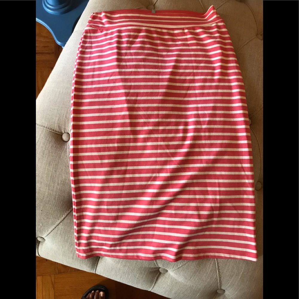 Pencil skirt pink and white striped